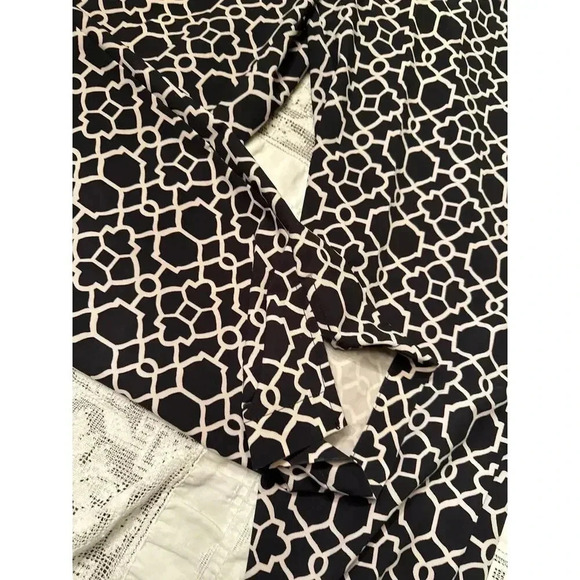 CHICOS ZENERGY pants size 8 - GOLF, PICKLEBALL - Picture 2 of 7